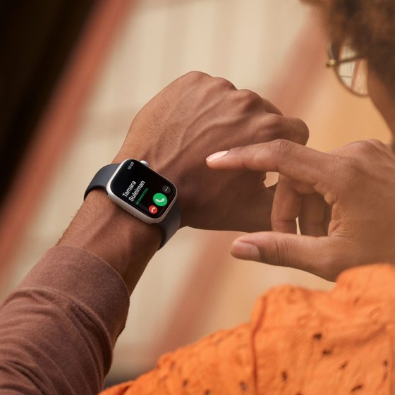 Apple watch gold stainless steel deals
